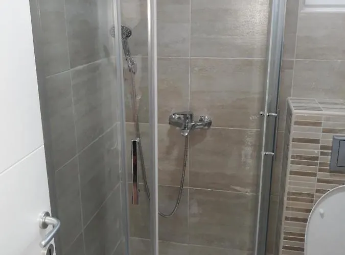 Iznad Oblaka1 Pa-jo Κοπαόνικ